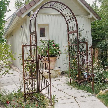 Nouveau Au Coeur De L'Isle Adam - Le Clos De L'Isle Bed & Breakfast Eksteriør bilde